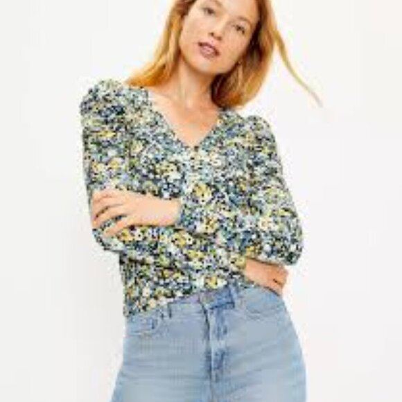 LOFT Floral Shirred Puff Sleeve Top - Size Small - Modest Office Casual - Picture 1 of 8